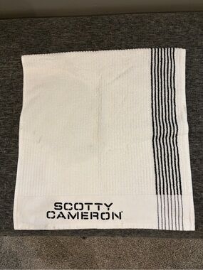 Scotty Cameron Golf Caddie Towel | White/Black | Authentic |